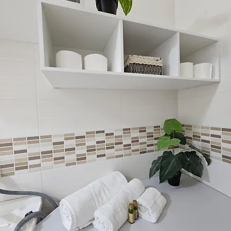 Stella-guesthouse Apartment *